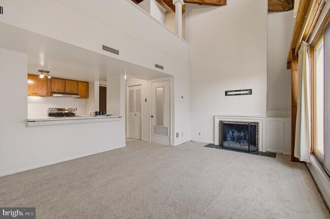 Building Photo - 312 Severn Ave