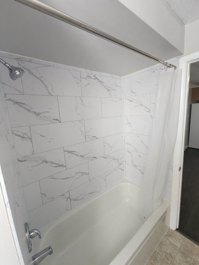 Building Photo - Utilities included!