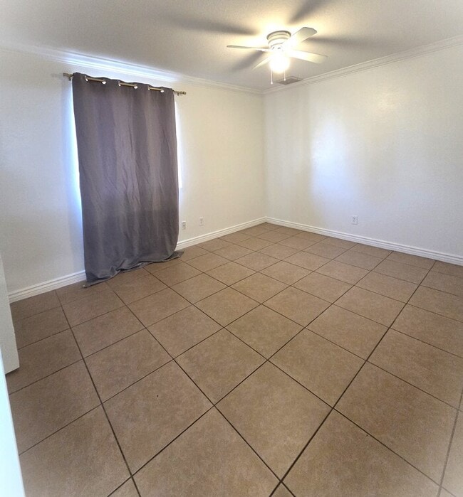 Building Photo - Stunning remodeled 3-bedroom home