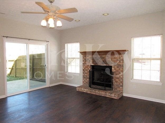 Building Photo - 1780 White Oak Way