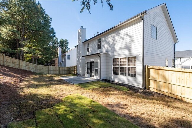 Building Photo - 2871 Belfaire Lake Dr