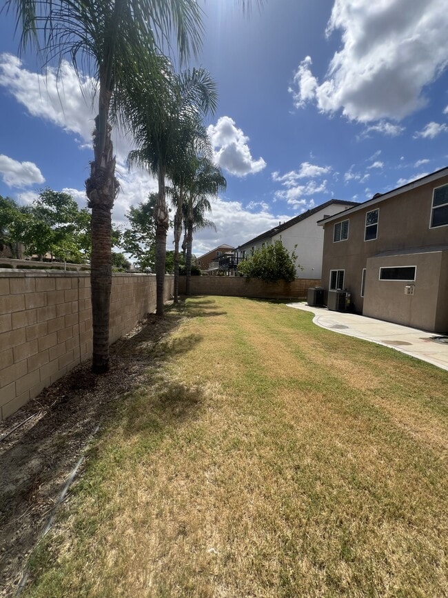 Building Photo - 13862 Camp Rock St