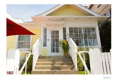 Building Photo - Santa Monica Stunner on the Beach