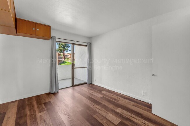 Building Photo - 500 Glenwood Cir