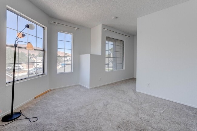 Building Photo - 5519 Myron Cir