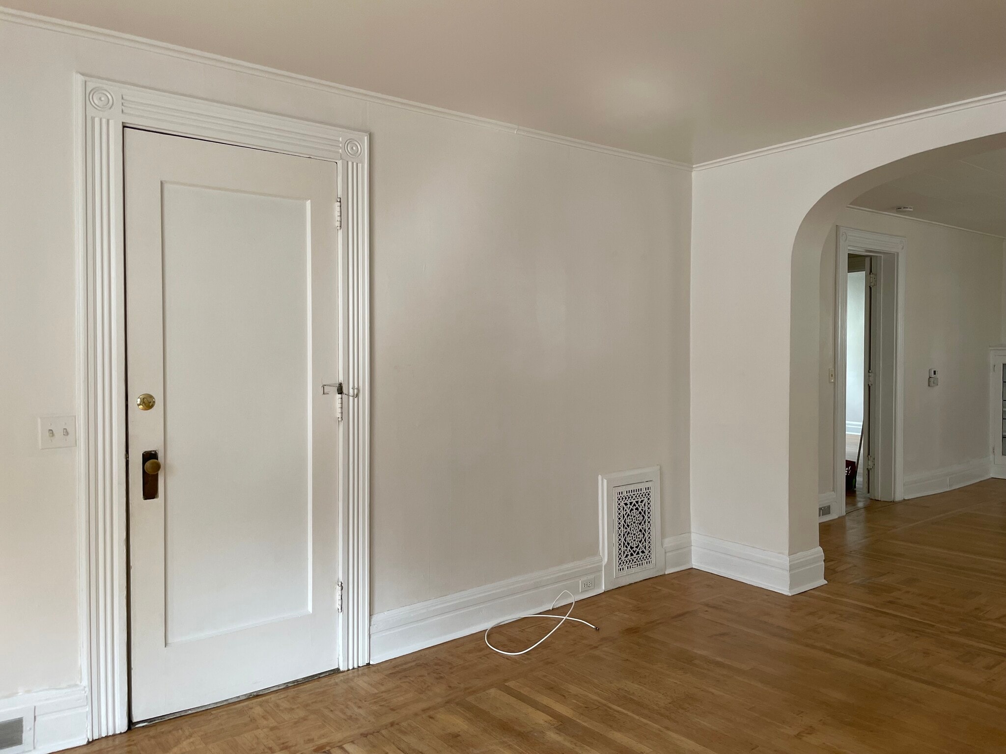 Living Room - 70 Rutgers St