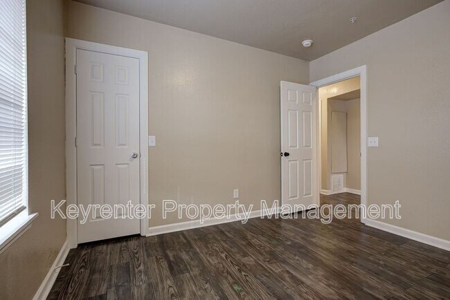 Building Photo - 2325 NW 12th St