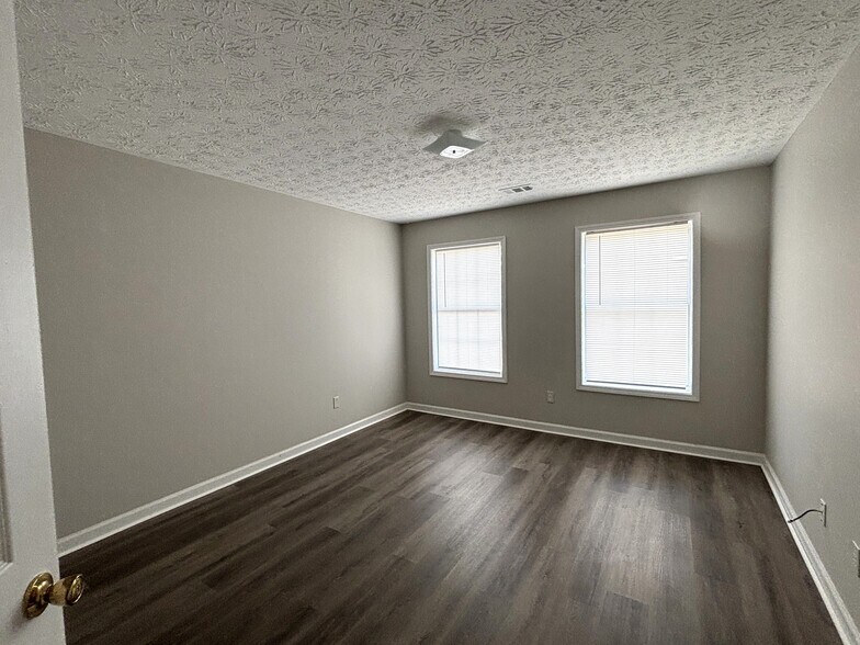 BR#1 - Front Bedroom - 97 Lily Dr