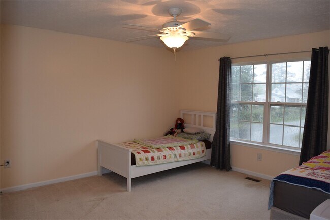 Building Photo - 5367 Palmer Ln