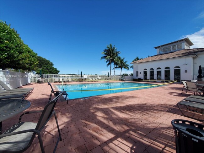 Building Photo - 3976 SW 157th Ave