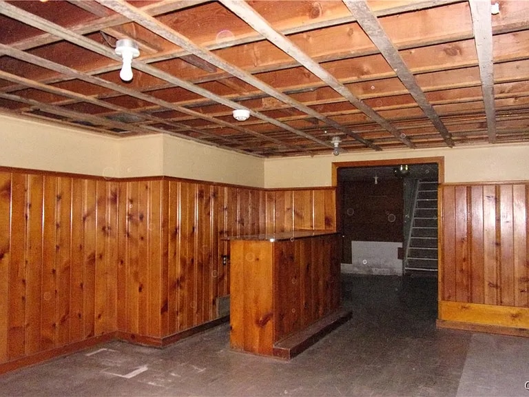 Building Photo - 223 W Molloy Rd