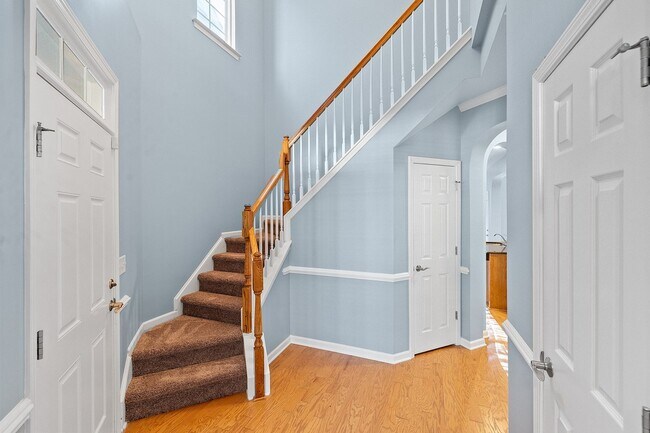 Building Photo - 3 Bed 2.5 Bath Home located in Heritage Hills, Wake Forest