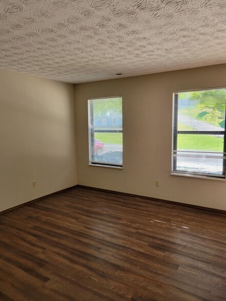 Building Photo - 1104 Roosevelt St