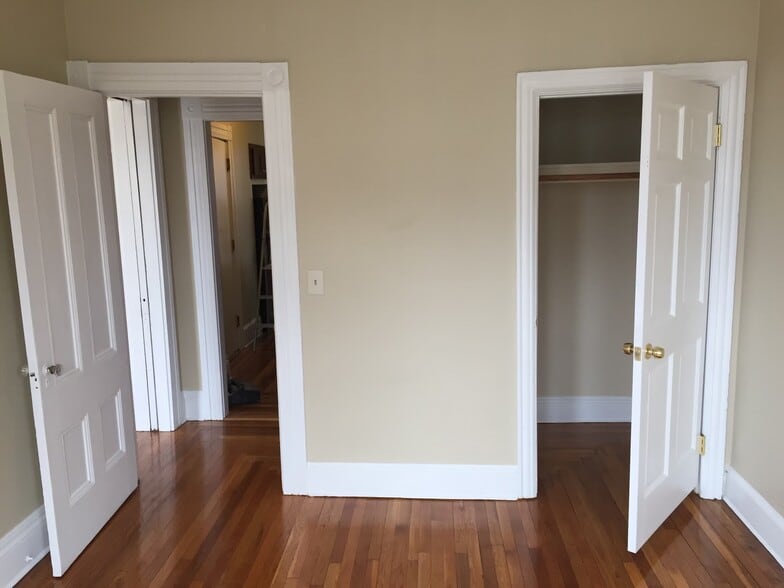 Bedroom - 59 Halsey St