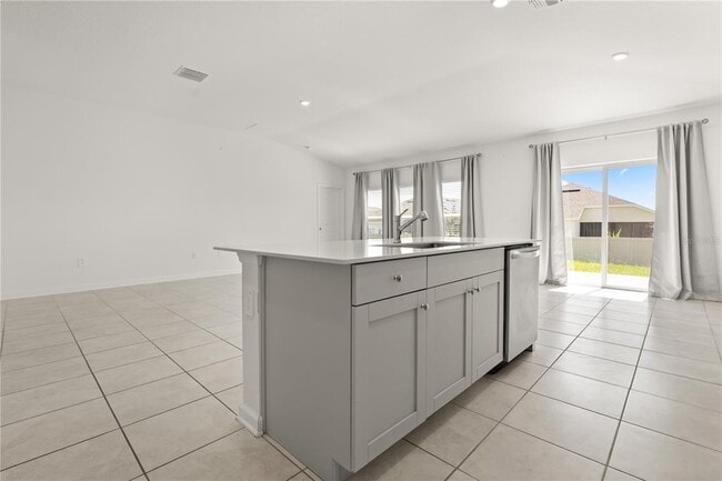 Building Photo - 680 Sand Pne Ln