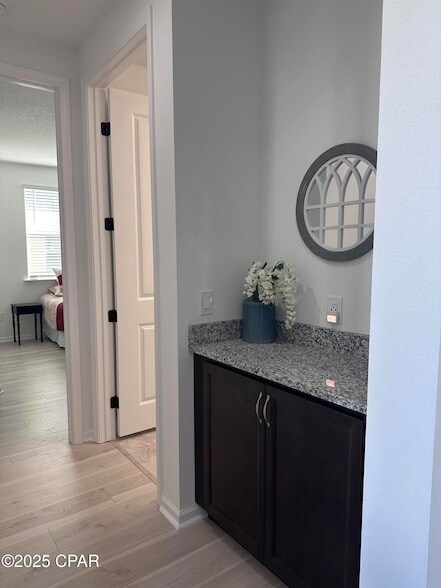 Building Photo - 9259 Paradise Dr