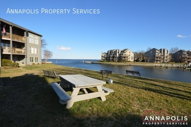 Building Photo - 2118 Chesapeake Harbour Dr