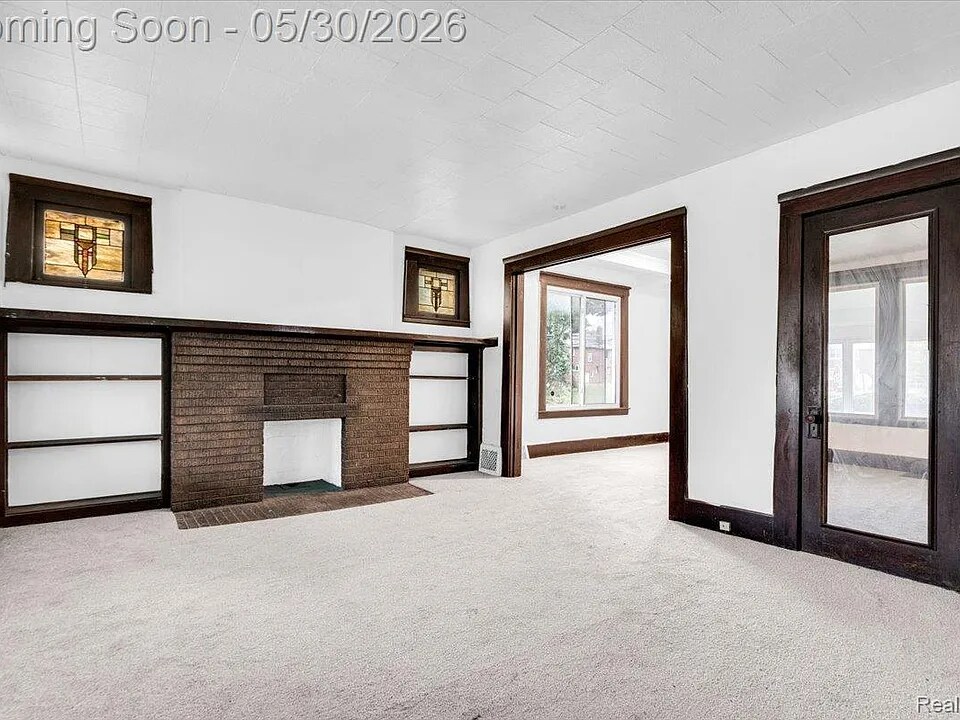 Building Photo - 5203 Maplewood St