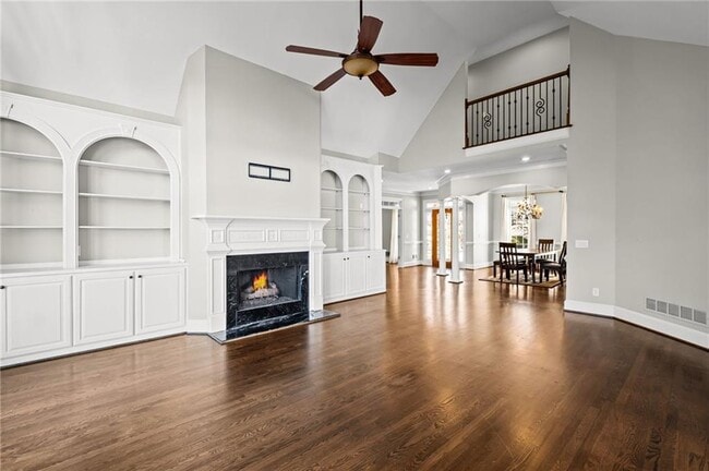 Building Photo - 445 Water Shadow Ln