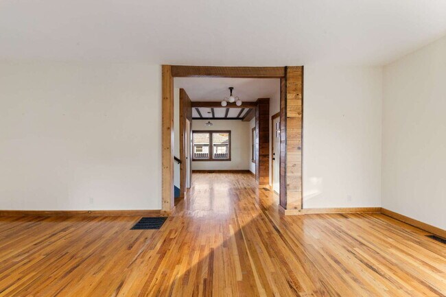 Building Photo - 3 Bedroom, 2.5 Bathroom CUSTOM HOME