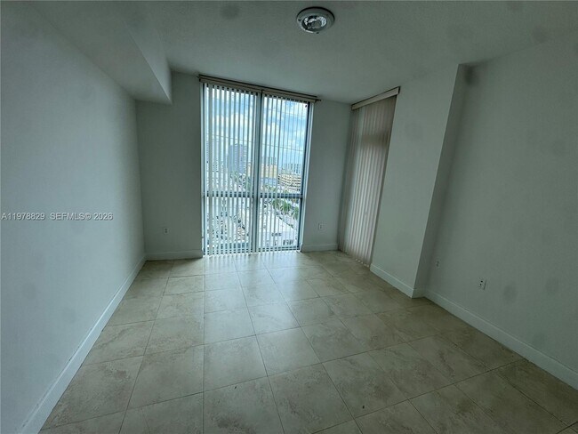 Building Photo - 140 S Dixie Hwy