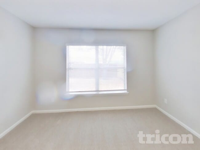 Building Photo - 86216 Vegas Blvd