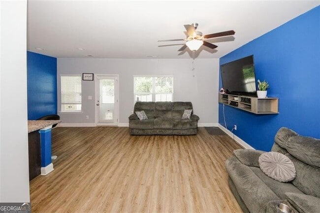 Building Photo - 10162 Benton Woods Dr