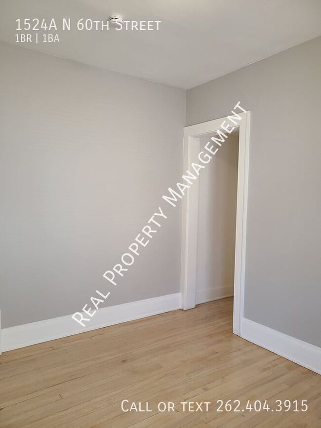 Building Photo - 1524 N 60th St
