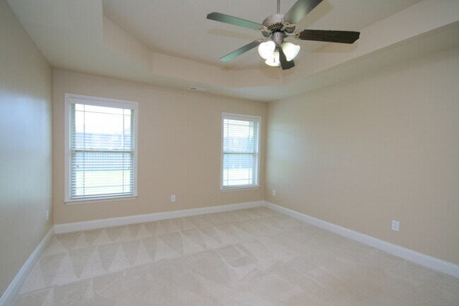 Building Photo - 239 Healey Dr