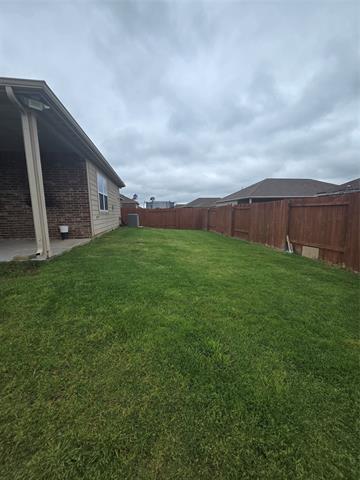 Building Photo - 235 Magnolia Dr