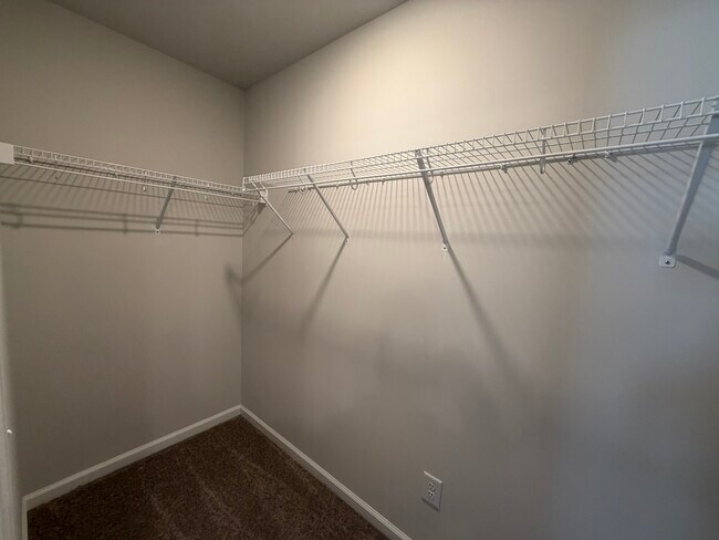 Building Photo - Carolina Springs