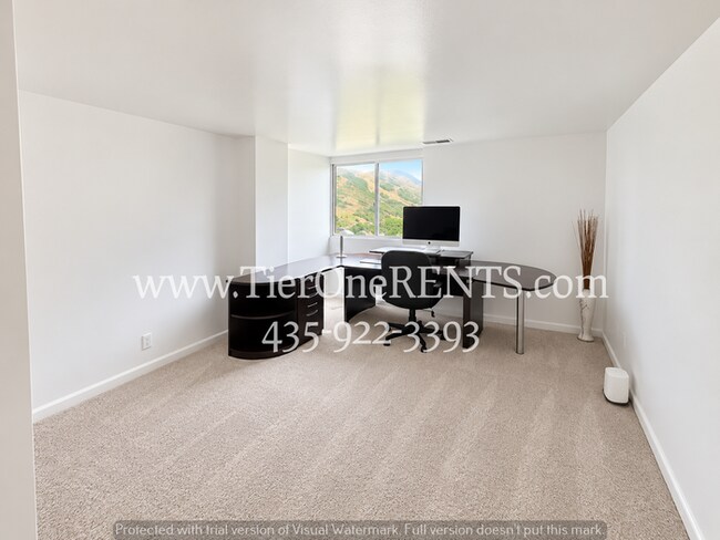 Building Photo - This property offers a NO DEPOSIT option available for qualified renters