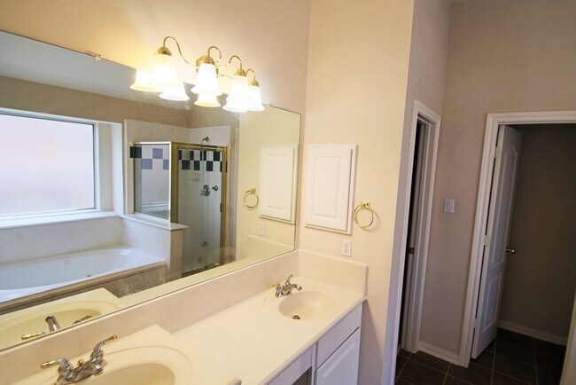 Building Photo - 1622 Landimore Ct