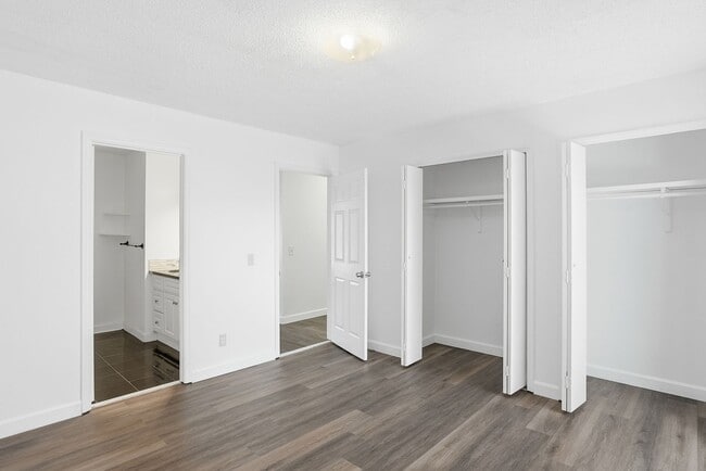 Building Photo - Ranch Style Home in Southside Savannah