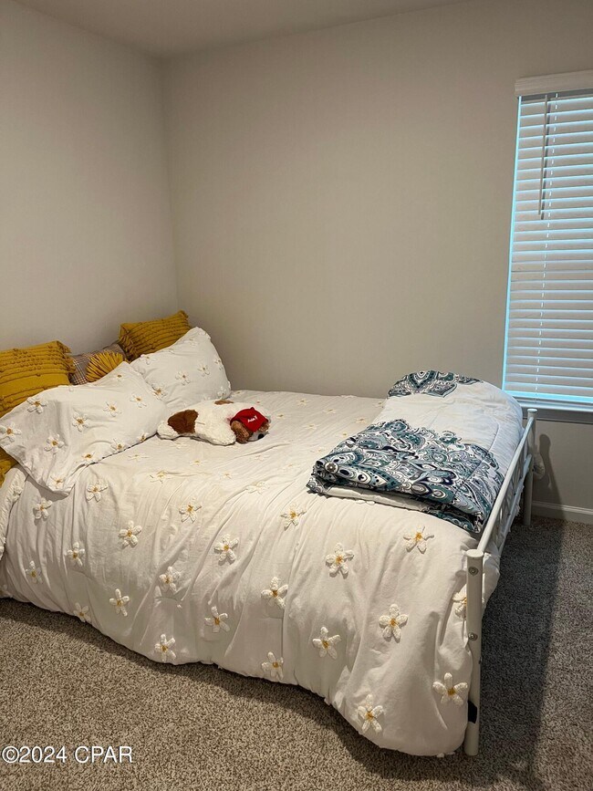 Building Photo - 6420 Slabinski Ln