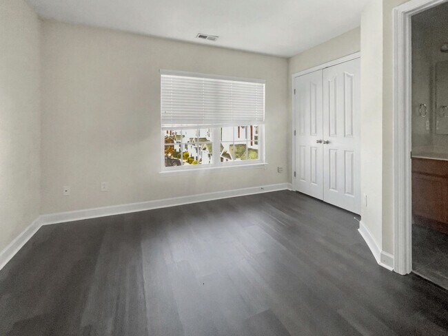 Building Photo - Desirable 2 bedroom 2.5 bathroom home in Tarrant Trace neighborhood!