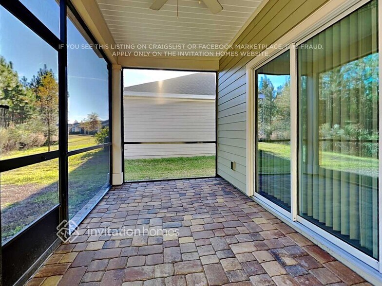 Building Photo - 9902 Lemon Grass Ln