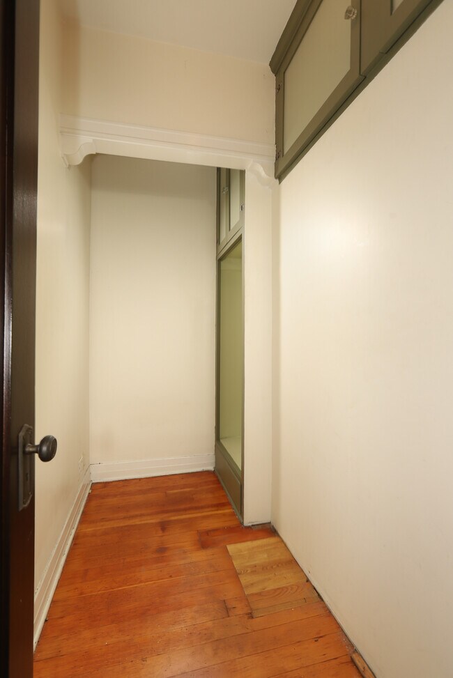 Building Photo - 2121 James M Wood Blvd