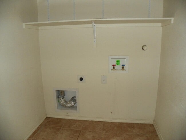 Building Photo - 1214 Northern Lights Way NE
