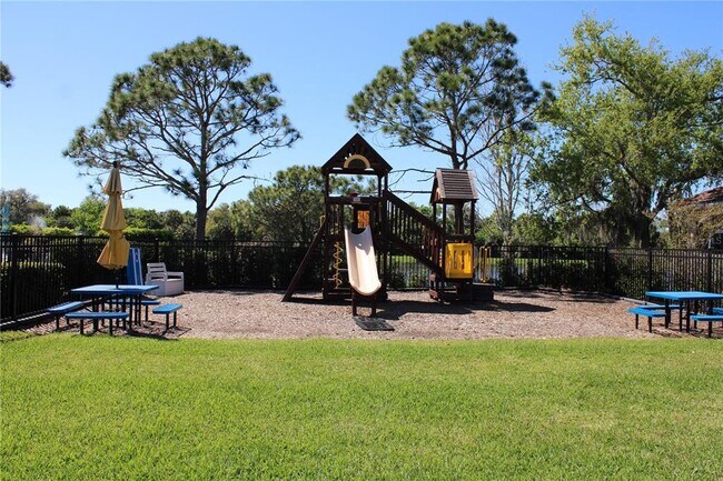 Building Photo - 7803 33rd St E