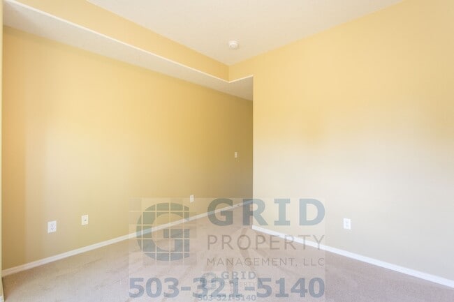 Building Photo - 1113 SE Alika Ave