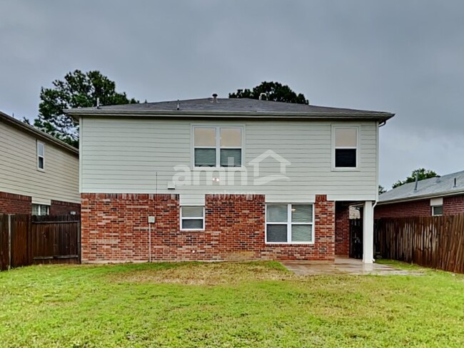 Building Photo - 11831 Brantley Haven Dr