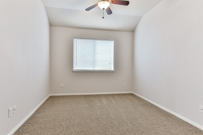 Building Photo - 14603 Whispering Cypress Dr