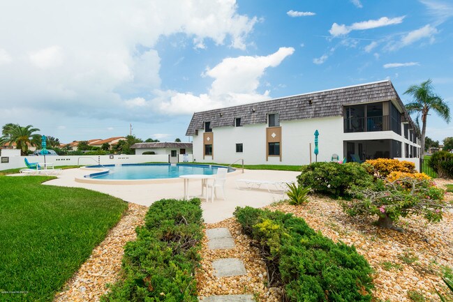 Building Photo - 205 S Banana River Blvd