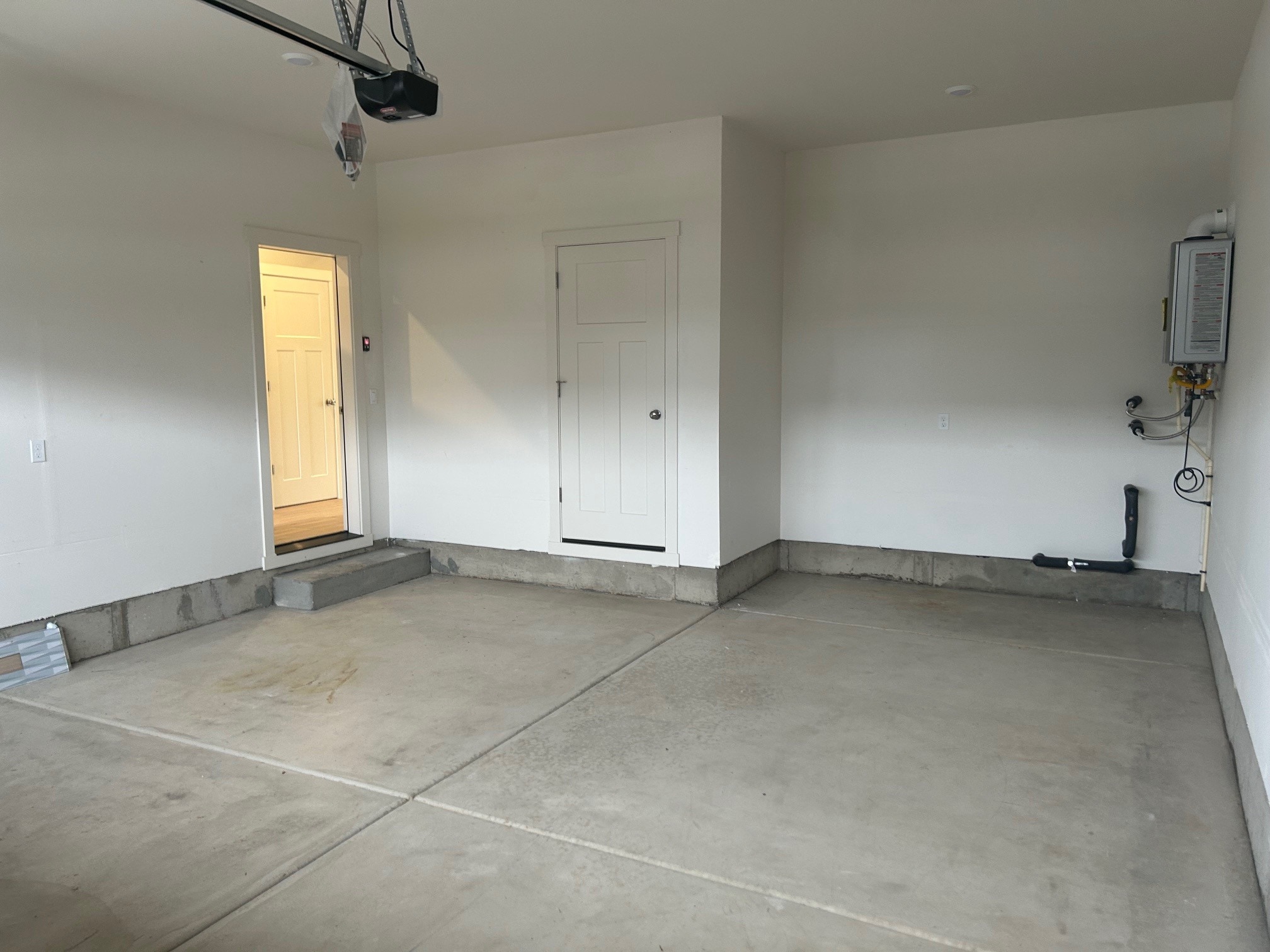 Garage w/ Belt Opener - 535 Withers Ct SE