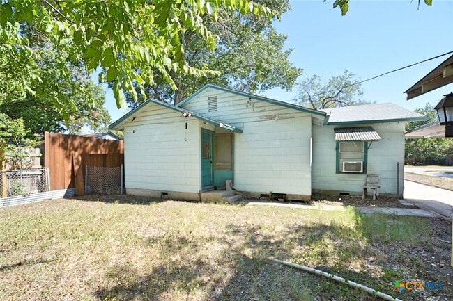 Building Photo - 730 Roosevelt St