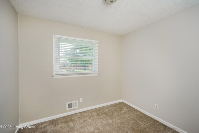 Building Photo - 3622 Foreman Ln
