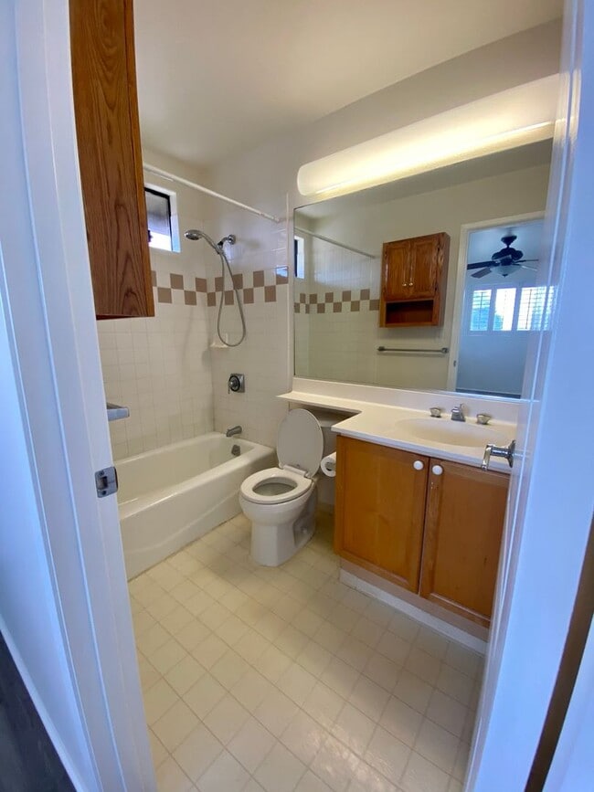 Building Photo - 95-224 Paehia Pl.