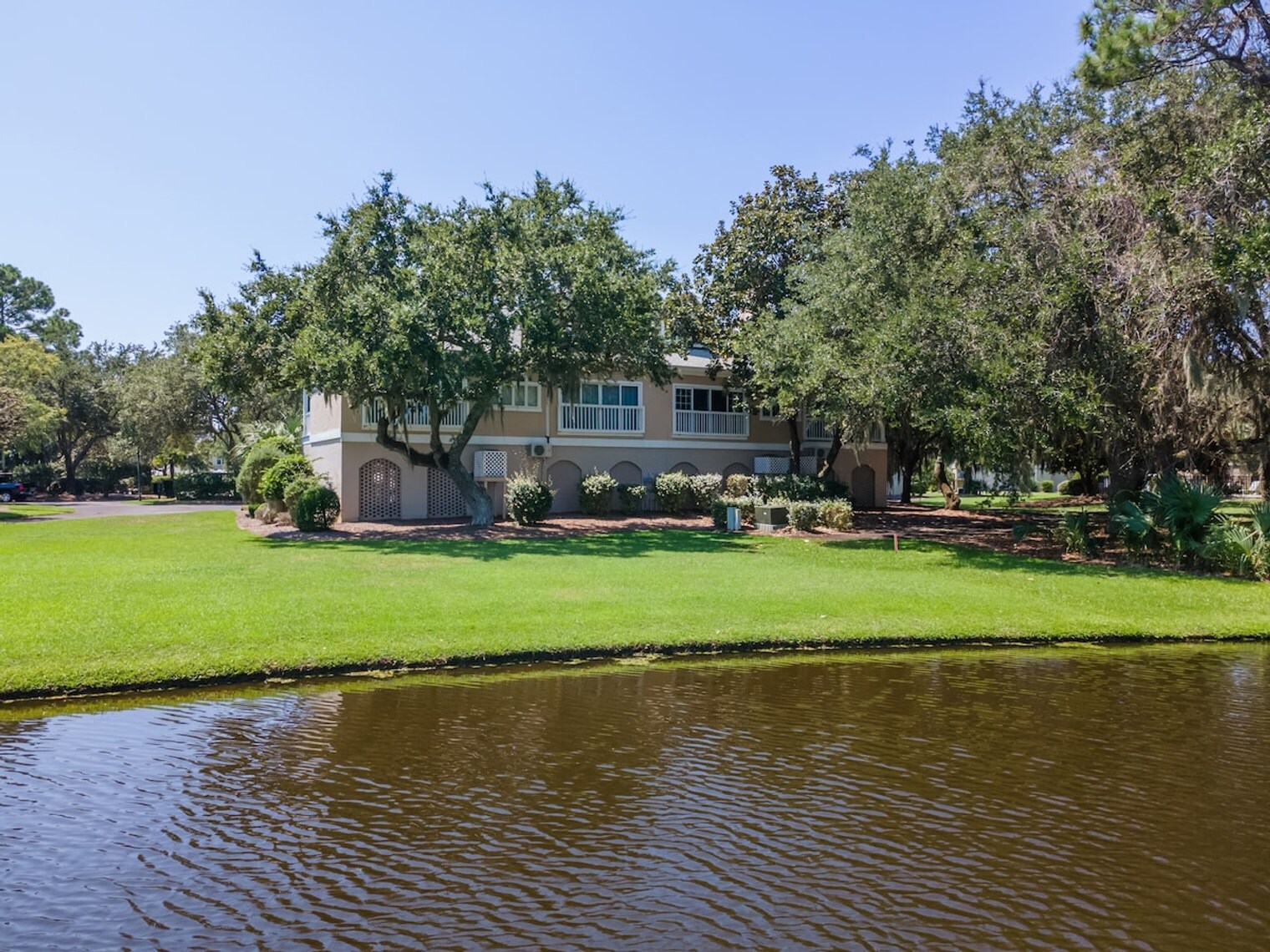 Building Photo - 723 Bonnyneck Dr