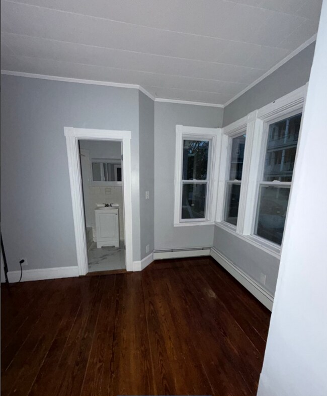 Building Photo - 1879 N Main St